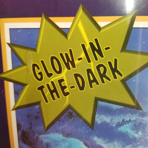 1995 The Road to Christmas 1000 Piece Jigsaw Puzzle Glow in the Dark 20” x 27” - Picture 2 of 12